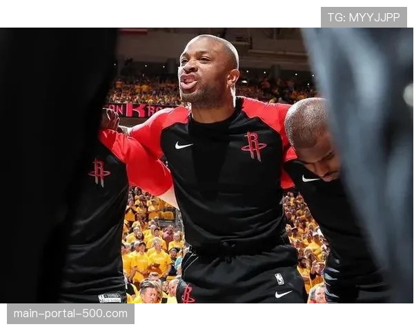 备战情况：雄鹿全队加练底角三分，以应对可能的防守收缩策略