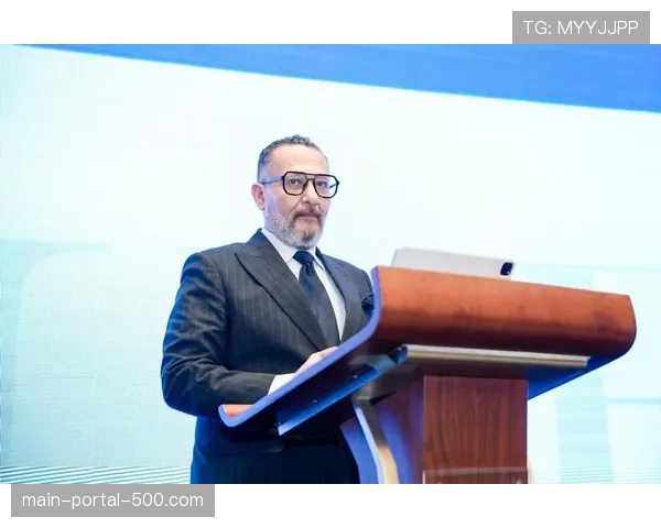 资本与战术:沙特财团注资后,纽卡斯尔联在转会市场上对特定体型中场球员的偏好 资本与战术:沙特财团注资后,纽卡斯尔联在转会市场上对特定体型中场球员的偏好